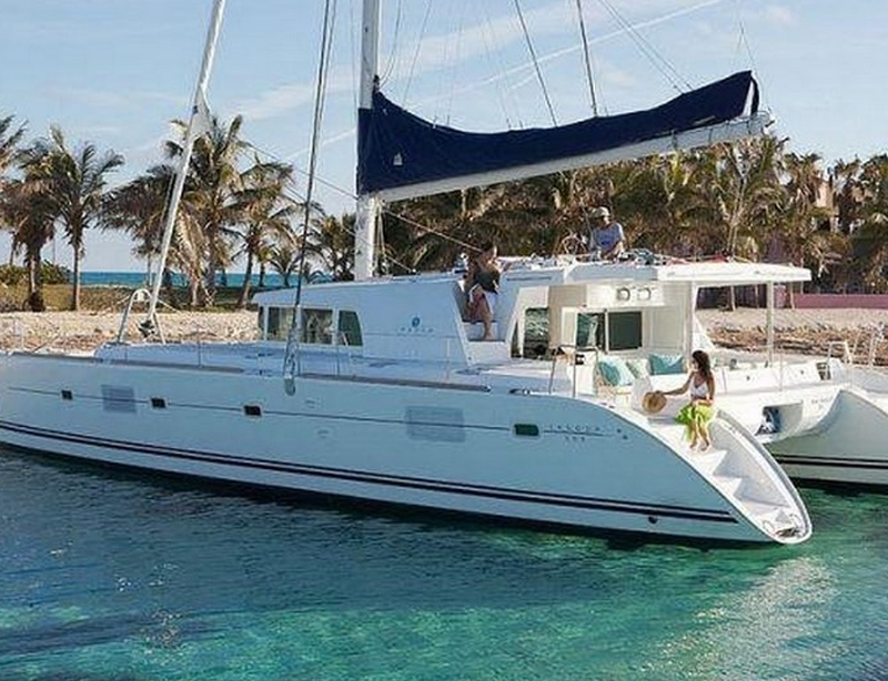 Private catamaran charter Nassau Bahamas Rose Island sea turtle snorkeling