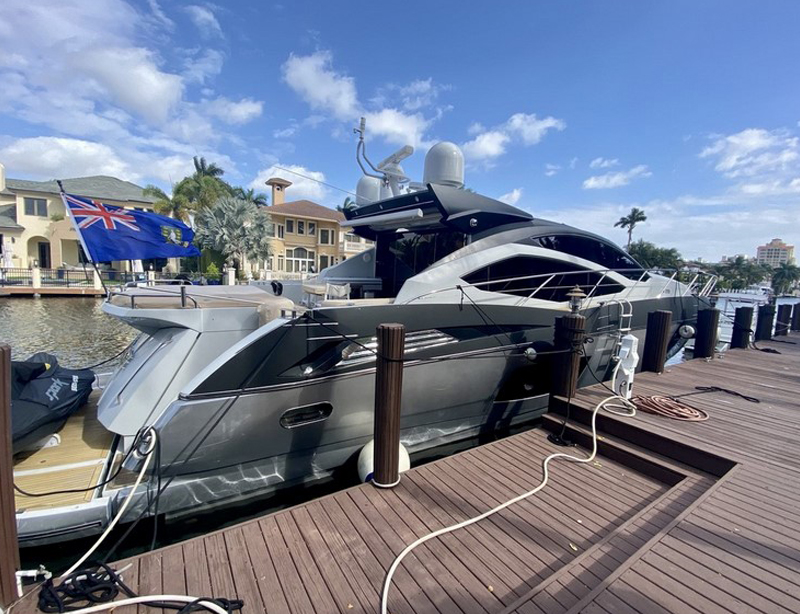 64ft Sunseeker yacht Nassau Bahamas luxury charter private boat rental