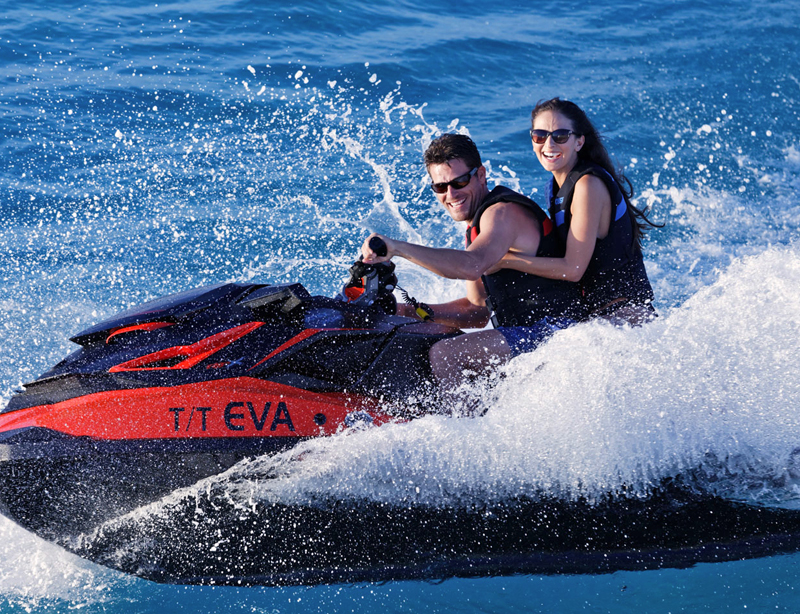 Mangusta 92 yacht Nassau Bahamas luxury boat rental private charter